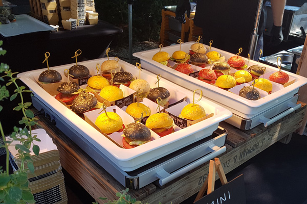 Mini Burger-streetfood München-Unikorn Catering