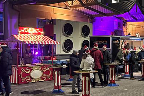 Mandelstand-Weihnachtsmarkt-Foodtruck Catering Münchnen - Unikorn Catering & Events