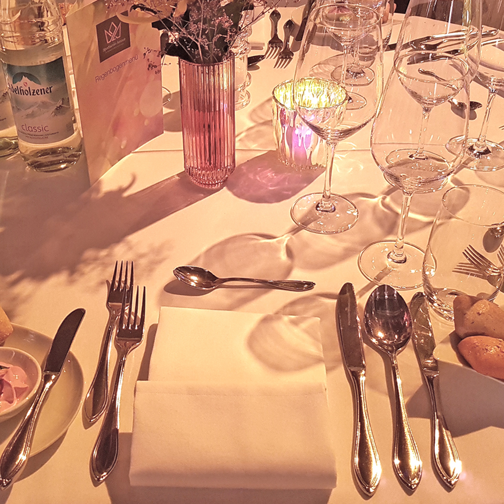 kontakt-table-top-muenchen-unikorn-catering-und-events