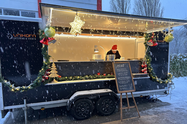 weihnachtsmarkt-foodtruck-catering-muenchen-unikorn-catering-muenchen